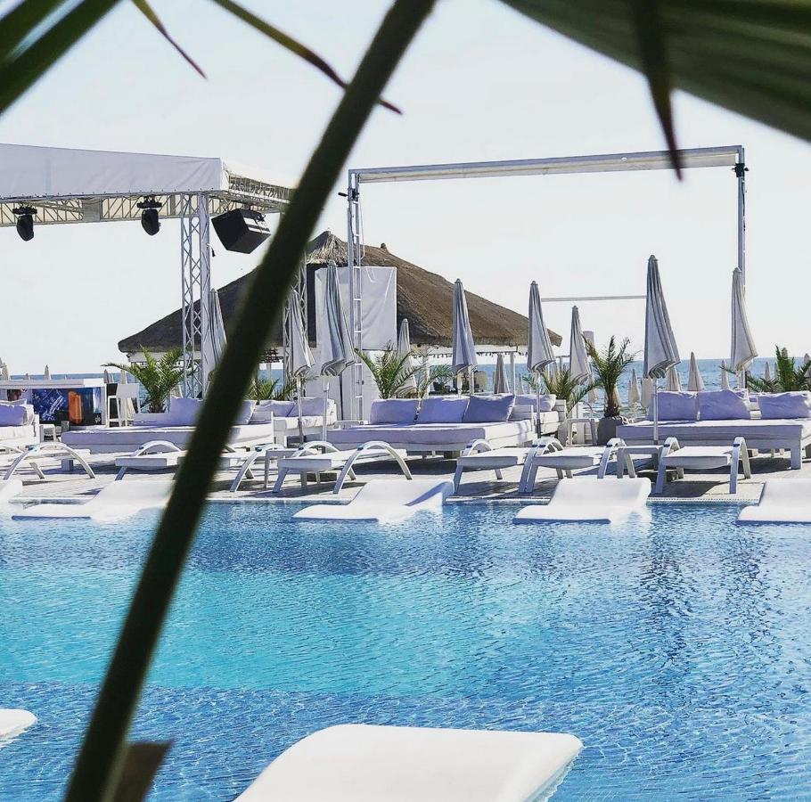 Apartamento Summerland Luxury Velvet Front Sea View Mamaia Exterior foto